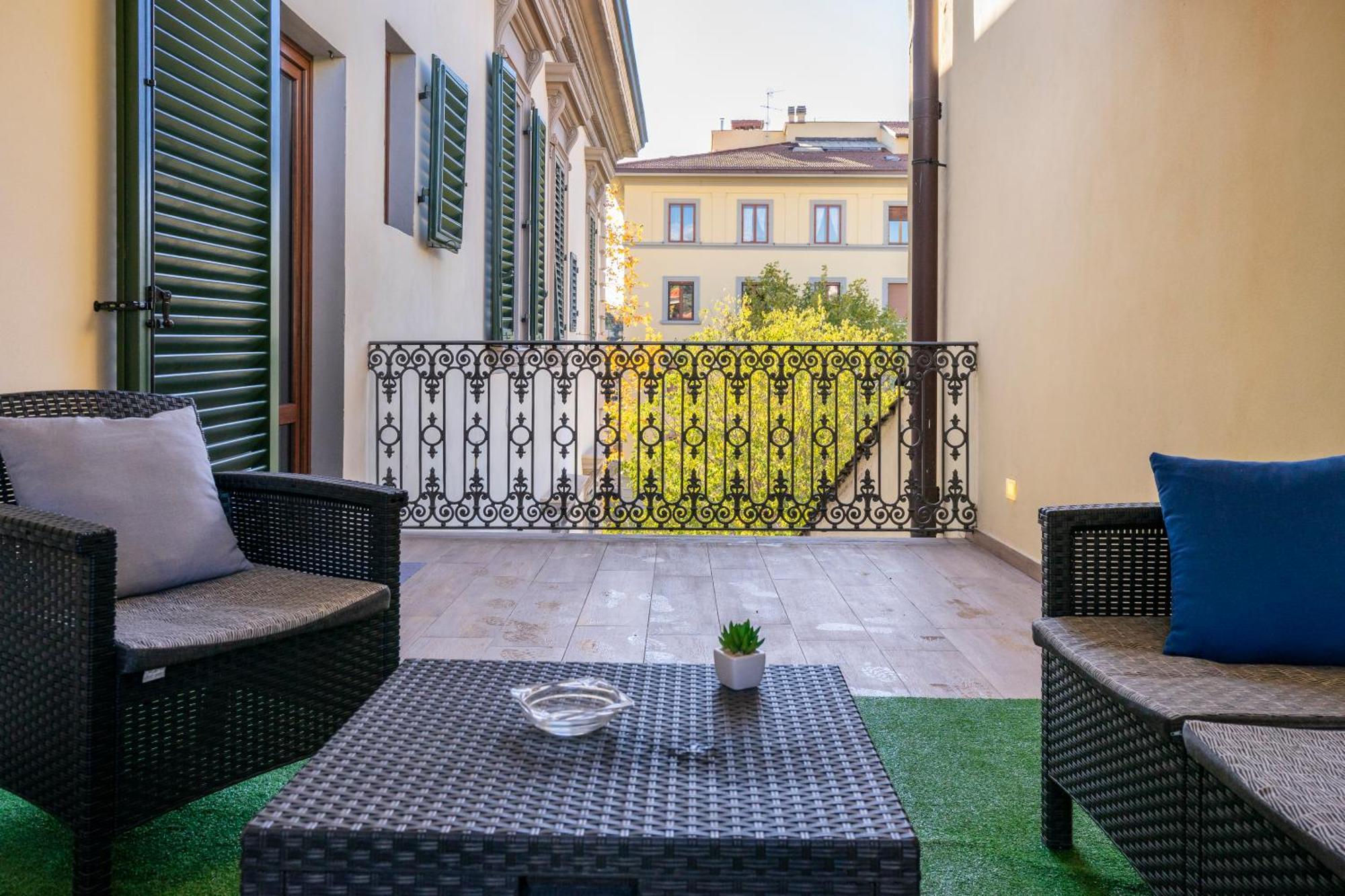 "Le Cure Home" Appartamento Con 2 Camere Matrimoniali, Terrazzo Florença Exterior foto